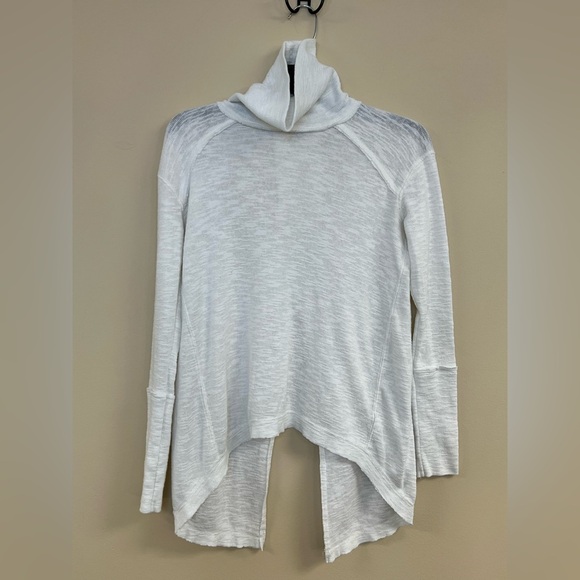 We The Free Split Back Turtleneck Sweatee - Picture 1 of 8